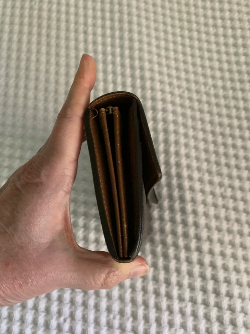 Louis Vuitton Brown Monogram Sarah Wallet - Picture 5 of 12